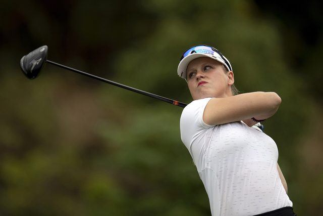 golf tournament gallery