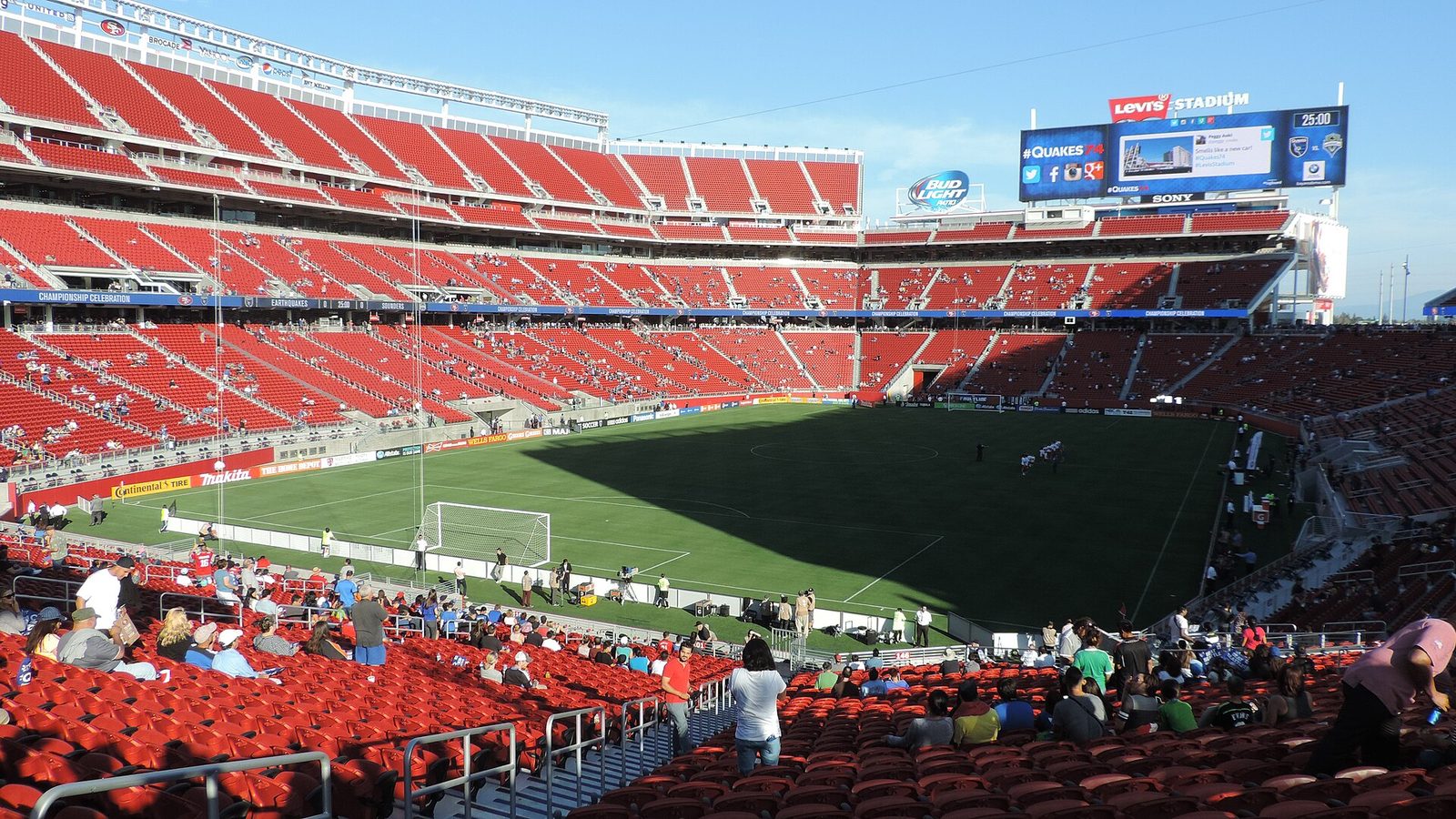 San Francisco 49ers game day at Levi's Stadium