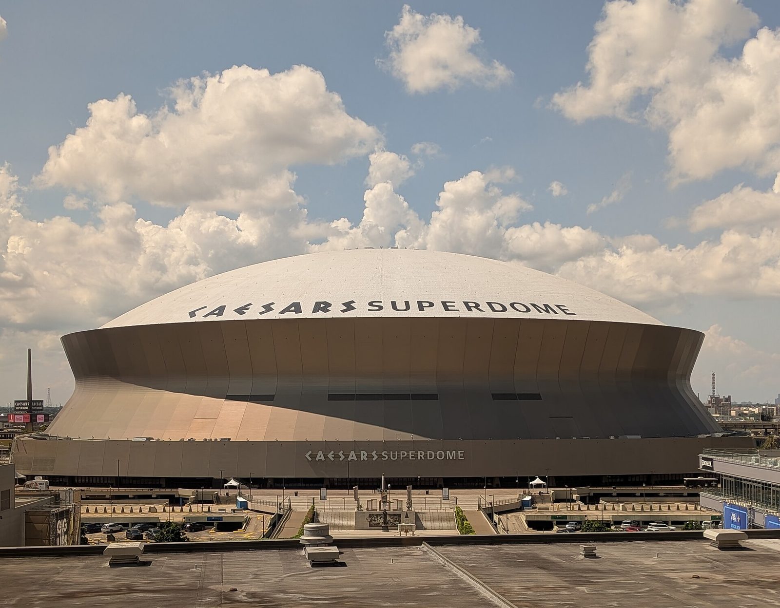 Caesars Superdome — stadium