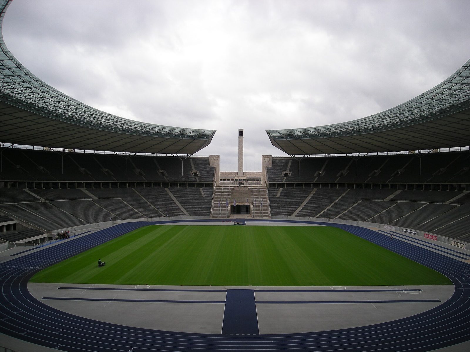 Olympiastadion Berlin — stadium