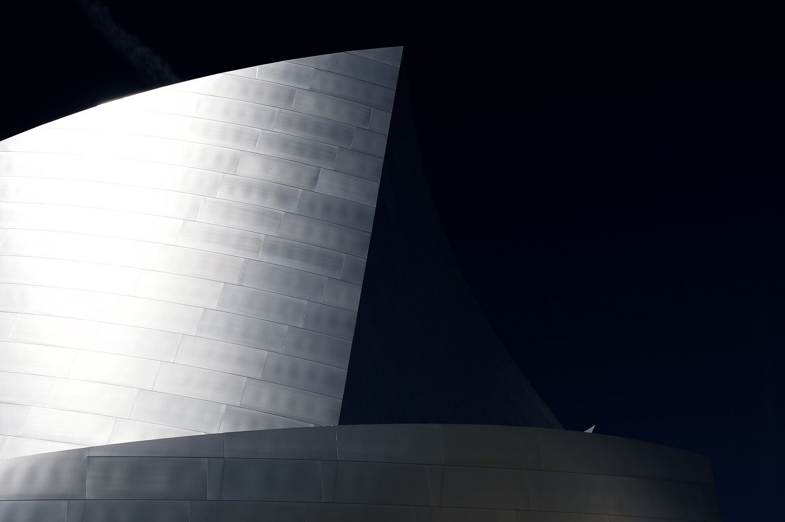 Walt Disney Concert Hall — concert hall
